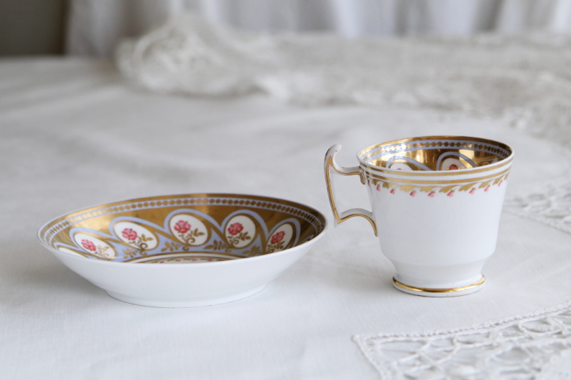 SPODE　金彩と花のティーカップ　コーヒーカップ　イギリス　アンティークストリュフ