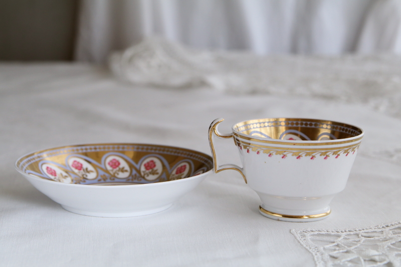 SPODE　金彩と花のティーカップ　コーヒーカップ　イギリス　アンティークストリュフ