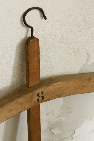 �A���e�B�[�N�n���K�[�@�t�����X�@�ؐ�