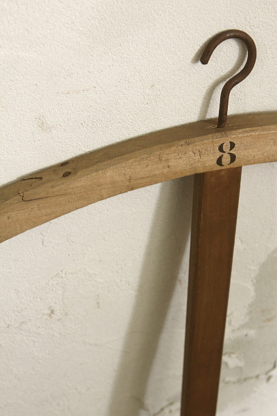 �A���e�B�[�N�n���K�[�@�t�����X�@�ؐ�