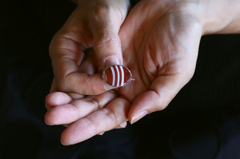 スコティッシュアゲートシルバーブローチ　スコットランド　アンティークストリュフ