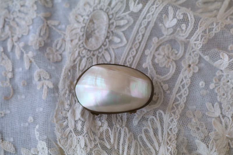 マザーオブパールのロザリオケース　フランス アンティークストリュフ