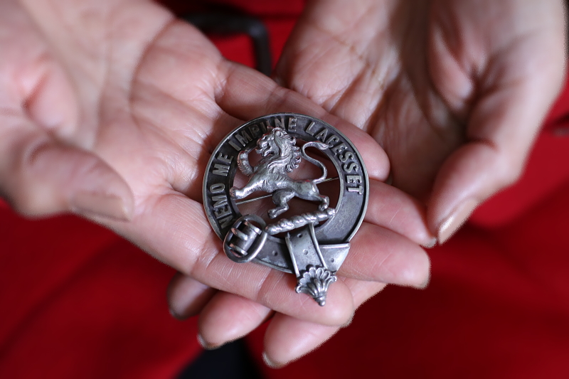 シルバースコティッシュクランバッジ　イギリス　アンティークストリュフ 20251217