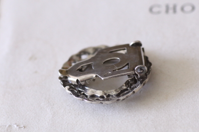 アールデコマーカサイト　シルバードレスクリップ　ヨーロッパ　アンティークストリュフ