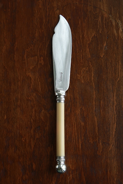 アイボリーハンドル　花の彫刻　JOHN SANDERSON & SON　イギリス　アンティークストリュフ