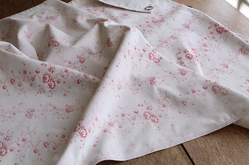 薔薇のフレンチプリントファブリックカーテン　フランス　アンティークストリュフ