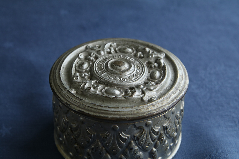 Elastic bands　メタルケース　イギリス　ヴィクトリアン　アンティークストリュフ