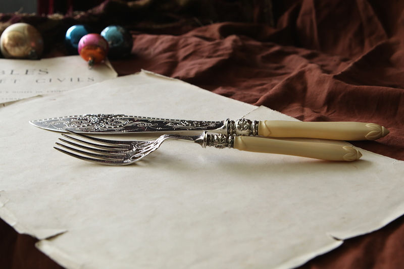 アイボリーハンドル　フィッシュカーバーズ　イギリス アンティークストリュフ