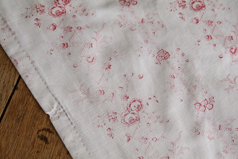 薔薇のフレンチプリントファブリックカーテン　フランス　アンティークストリュフ
