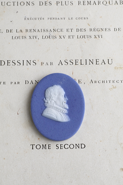 アンティークジャスパーウェアカメオ　偉人たちの肖像　メダリオン　イギリス アンティークストリュフ