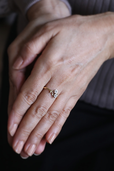 トワ・エ・モア　フラワーダイヤモンドリング　エンゲージリング　指輪　フランス　アンティークストリュフ