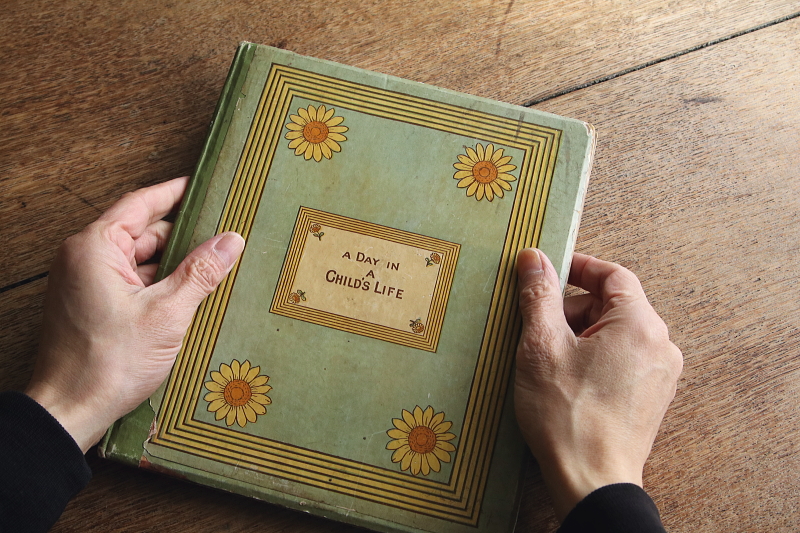 KATE GREENAWAYの童謡集　ケイト・グリーナウェイ　イギリス　古書 アンティークストリュフ