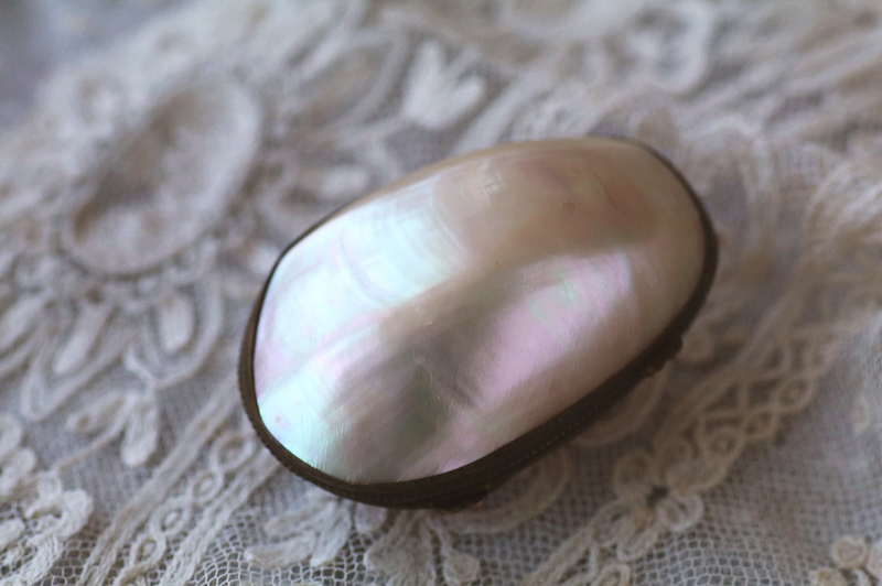 マザーオブパールのロザリオケース　フランス アンティークストリュフ