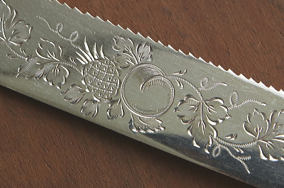 ホースシューのブレッドフォーク　フルーツ柄のケーキナイフ　イギリス　アンティークストリュフ