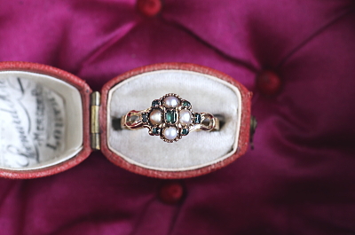 エメラルド&パールリング　ヴィクトリアン　ジョージアンリング　指輪　アンティークジュエリー　イギリス　アンティークストリュフ 20251212