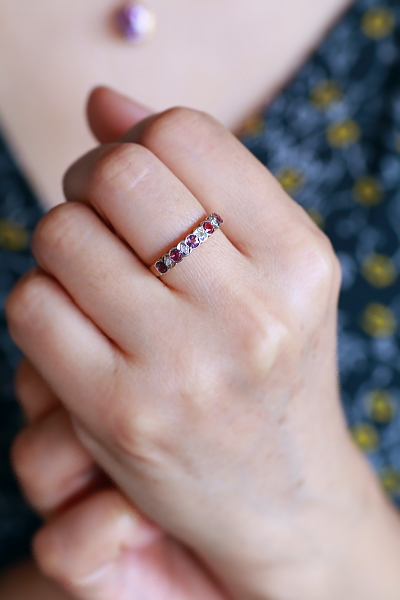 ルビーアンドダイヤモンドバンドリング　ロンドン　イギリス　アンティークストリュフ