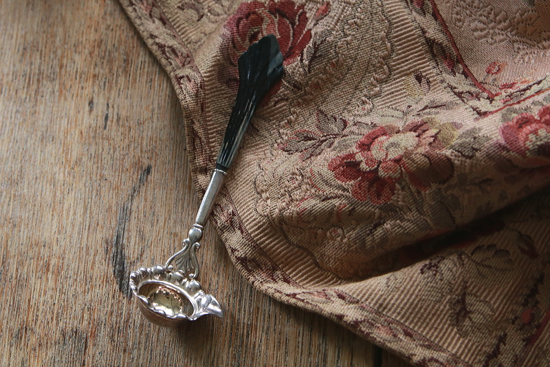 ウッドハンドルシルバースモールレードル　Cohr　デンマーク　アンティークストリュフ