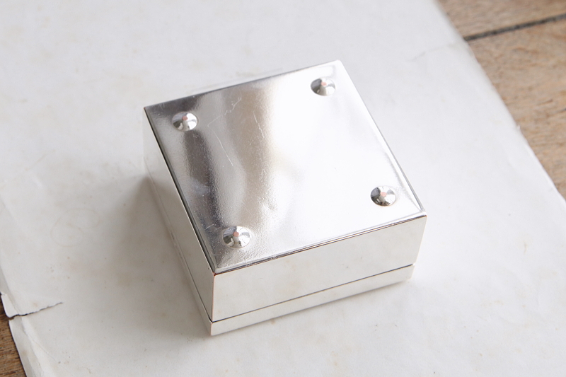 シルバープレートシガレットボックス　イギリス