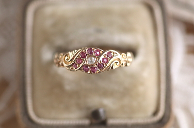 ローズカットダイヤモンドアンドルビー　ヴィクトリアンリング　イギリス アンティークストリュフ