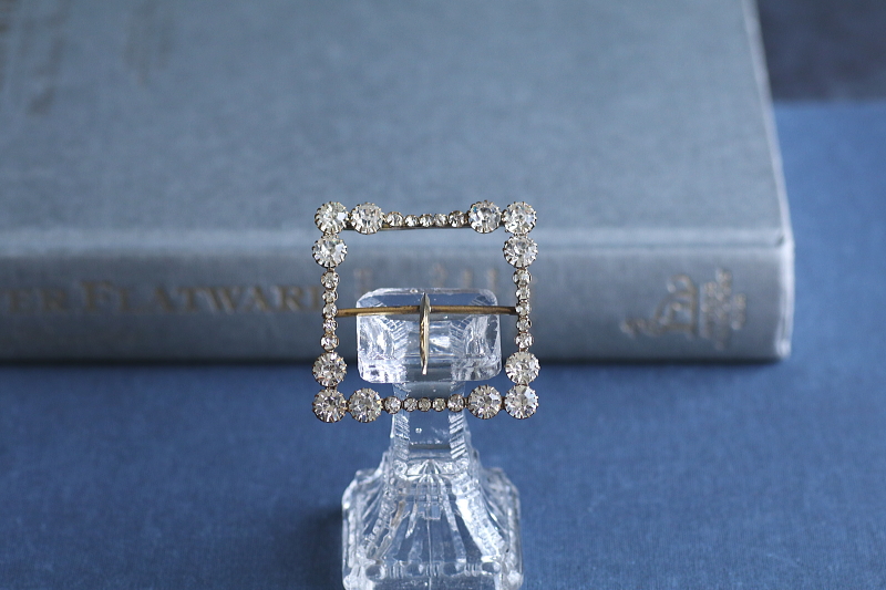 オールドペーストバックル　ヨーロッパ　アンティークストリュフ