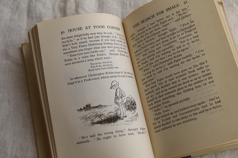 プー横丁にたった家 A.A.ミルン　くまのプーさん　THE HOUSE AT POOH CORNER　イギリス　アンティークストリュフ