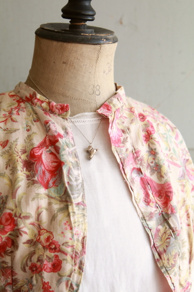 靴の家のシルバーチャーム　ヴィンテージ　イギリス　アンティークストリュフ