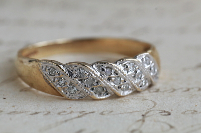 ダイヤモンドロープパネルリング　指輪　ヴィンテージ　イギリス　アンティークストリュフ