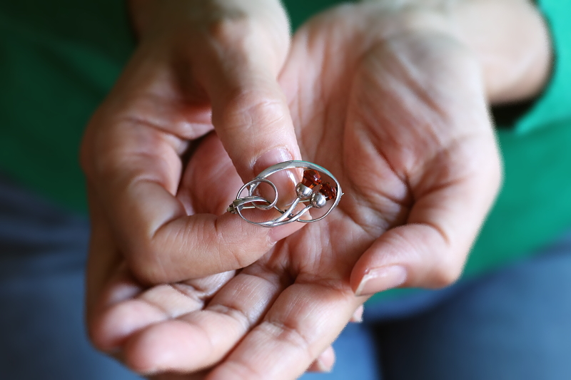 アザミのシルバーブローチ　スコットランド　アンティークストリュフ