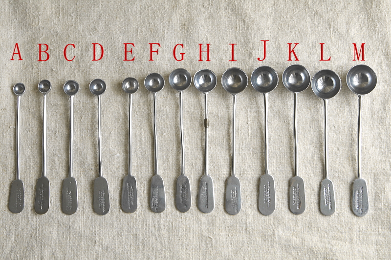 シードメジャースプーン　blake and mackenzie イギリス アンティークストリュフ