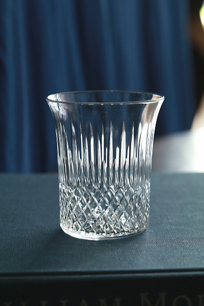 カットクリスタルショートタンブラー　イギリス　アンティークストリュフ