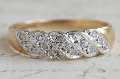 ダイヤモンドロープパネルリング　指輪　ヴィンテージ　イギリス　アンティークストリュフ