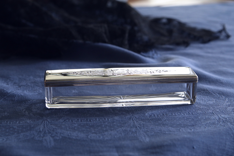 銀蓋のハットピンボックス　イギリス　アーリーヴィクトリアン　アンティークストリュフ