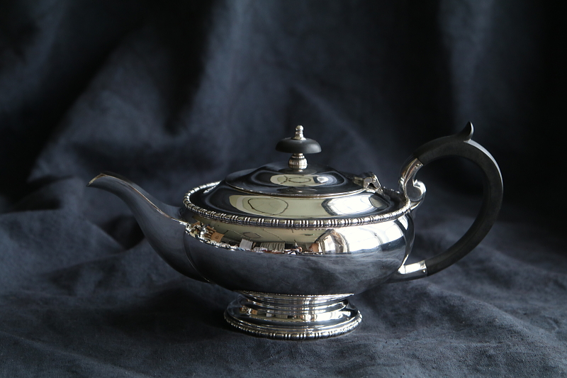 walker and hall シルバープレートティー四点揃い　ティーポット　イギリス アンティークストリュフ