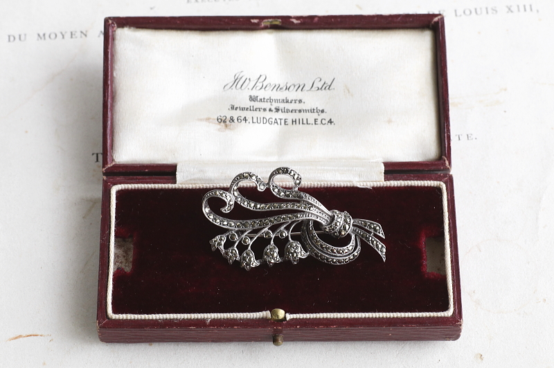 マーカサイトシルバーブローチ　スズラン　ヨーロッパ　アンティークストリュフ