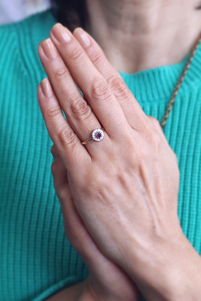 ルビーダイヤデイジーリング　ヴィンテージ　イギリス　アンティークストリュフ 20251218