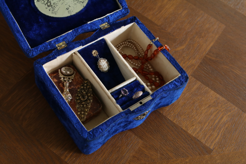 ブルーベルベット　ジュエリーボックス　フランス　アンティークストリュフ