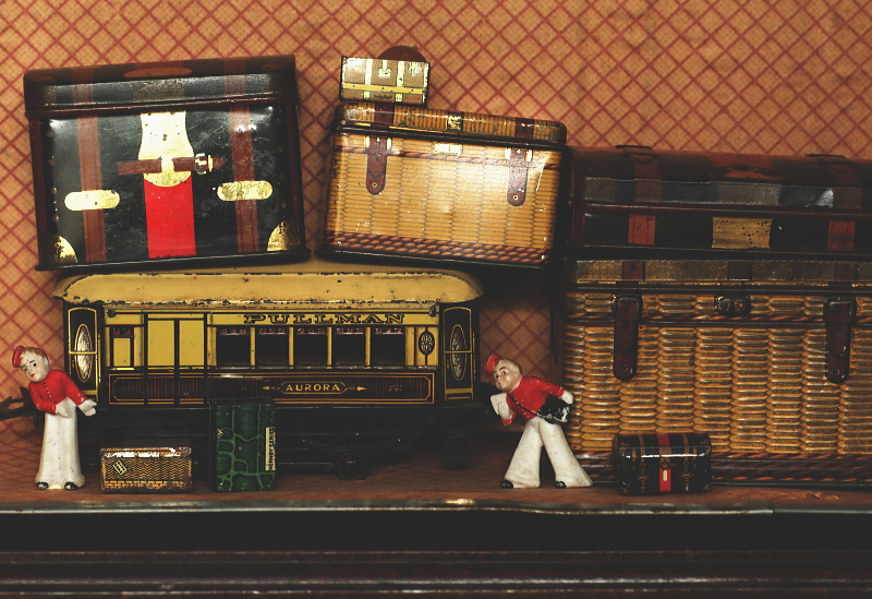 アンティークビスケットティンボックス　ブリキ缶　Hudson Scott & Sons Ltd,　Huntley & Palmers イギリス