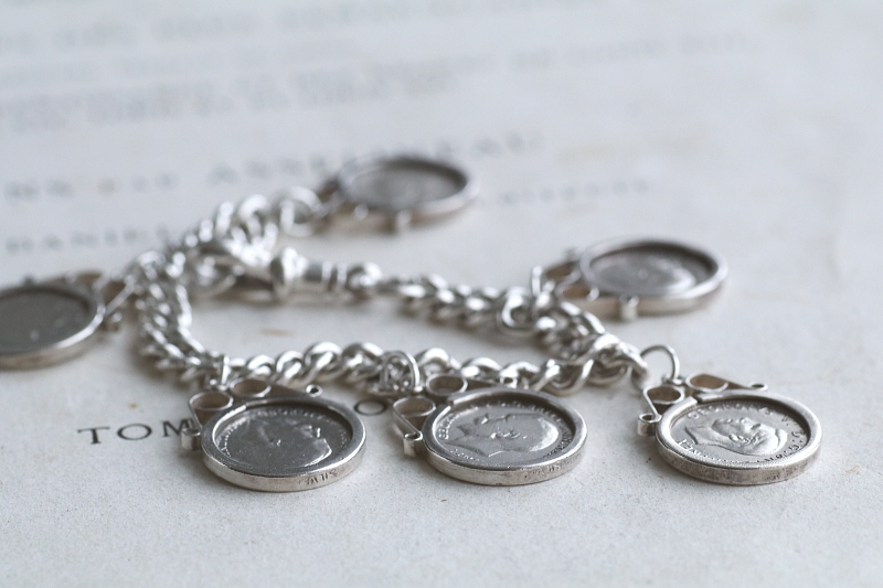 ジョージ5世シルバーコインブレスレット　リング　イギリス　アンティークストリュフ