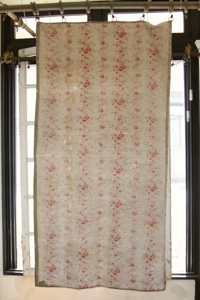 薔薇のフレンチプリントファブリックカーテン　フランス　アンティークストリュフ