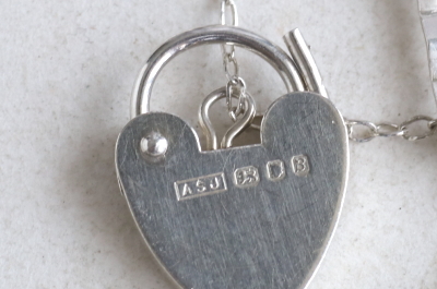 パドロッククラスプ　シルバーブレスレット　イギリス　アンティークストリュフ