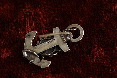 シルバー＆ゴールド　アンカーブローチ　フラワーバスケット　イギリス アンティークストリュフ