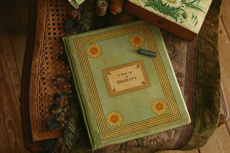 KATE GREENAWAYの童謡集　ケイト・グリーナウェイ　イギリス　古書 アンティークストリュフ