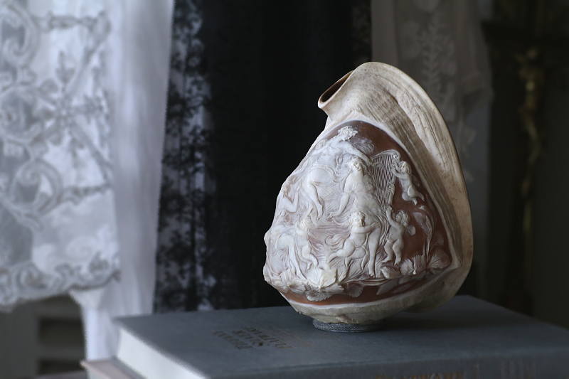 サードニクスシェルカメオのオブジェ　ランプシェード　イタリア　アンティークストリュフ 20250627