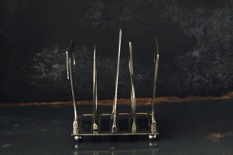 切り文字のTOASTラック　トーストラック　イギリス　アンティークストリュフ