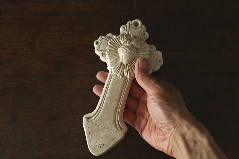 聖水盤の石膏型　Victor, Mauger et Tessier 聖心の十字架　フランス　アンティークストリュフ