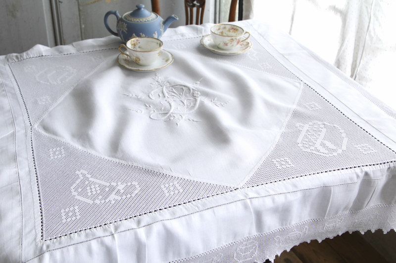 ティータイムパターン　イニシャルエンブロイダリー　リネンテーブルクロス　イギリス　アンティークストリュフ 20250718