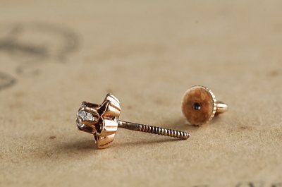 オールドマインカットダイヤモンドピアス　フラワーイヤリング　ヨーロッパ アンティークストリュフ