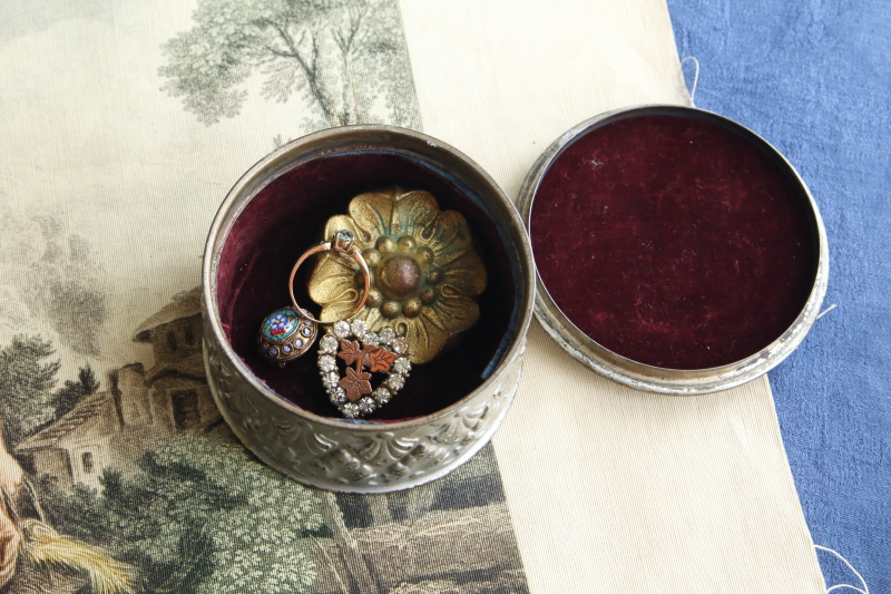 Elastic bands　メタルケース　イギリス　ヴィクトリアン　アンティークストリュフ