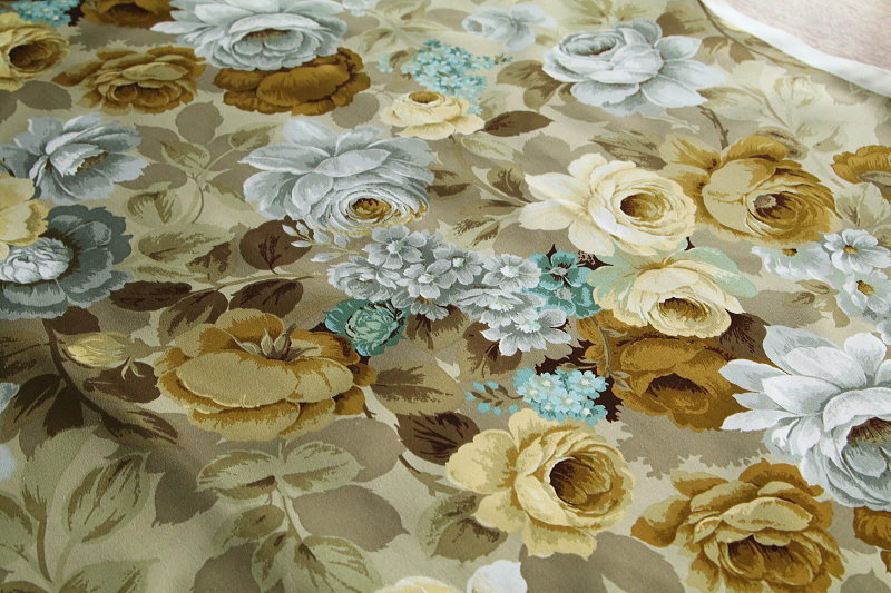 薔薇と勿忘草のヴィンテージプリントファブリック　sanderson イギリス　アンティークストリュフ