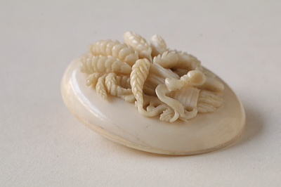 麦穂のブーケ　アイボリーブローチ　ヴィクトリアン　イギリス　アンティークストリュフ